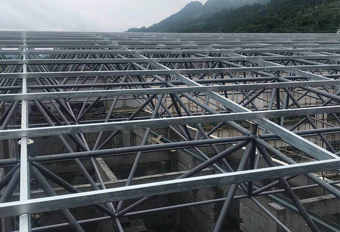 白城仁怀冠英学校艺体楼网架